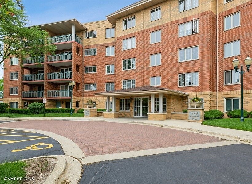 1st image of 720 Creekside Dr Unit 202
