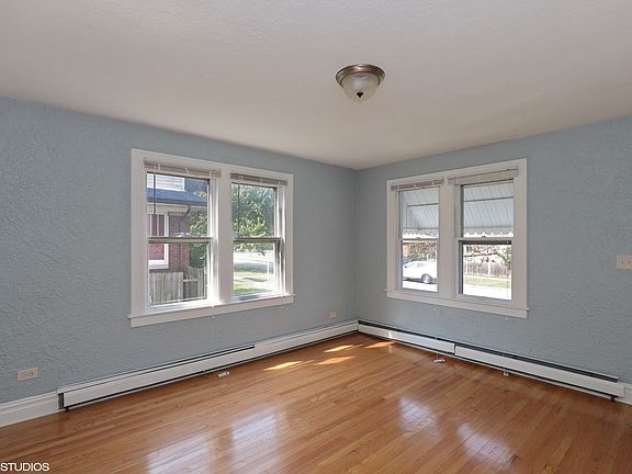 3rd image of 1531 Lincoln St