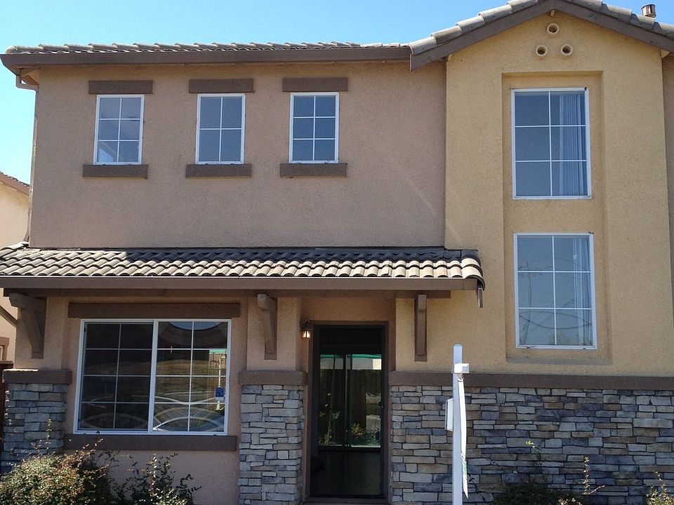 1st image of 1706 Larkspur Pl