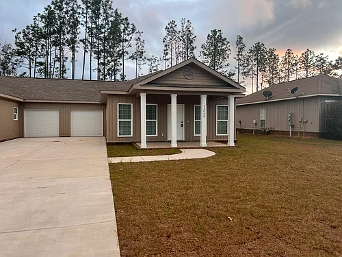 33048B Stables Dr Photo 1