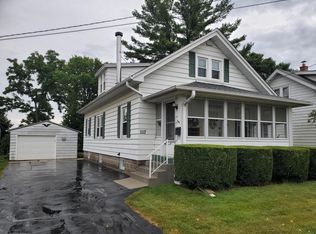 1117 Buena Vista Ave, Waukesha, WI 53188