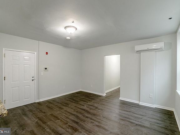 5th image of 1501 W Allegheny Ave Unit 415