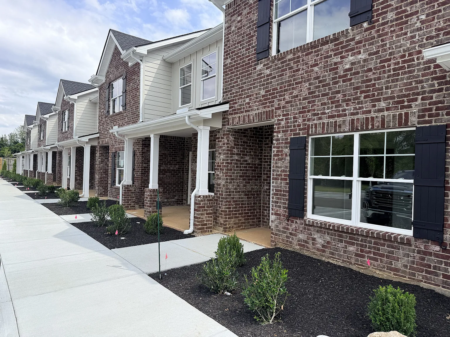 The Enclave at 1323 — Photo 2