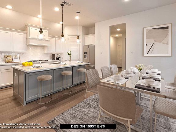 3rd image of 8536 Melrose
