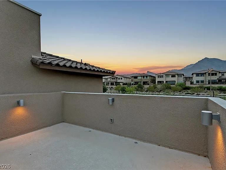 41 Lomita Heights Dr — Photo 49
