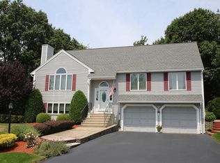 31 Blacksmith Way, Saugus, MA 01906