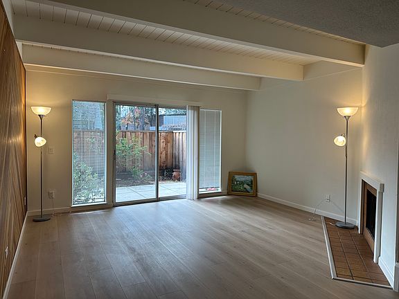 3rd image of 10361 Mary Ave