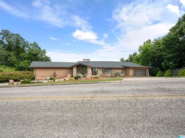 539 Hillyer High Rd, Anniston, AL 36207