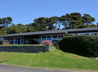 544 NW 15th St, Newport, OR 97365