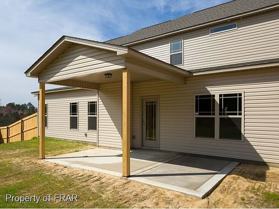 3rd image of 209 High Leaf Dr