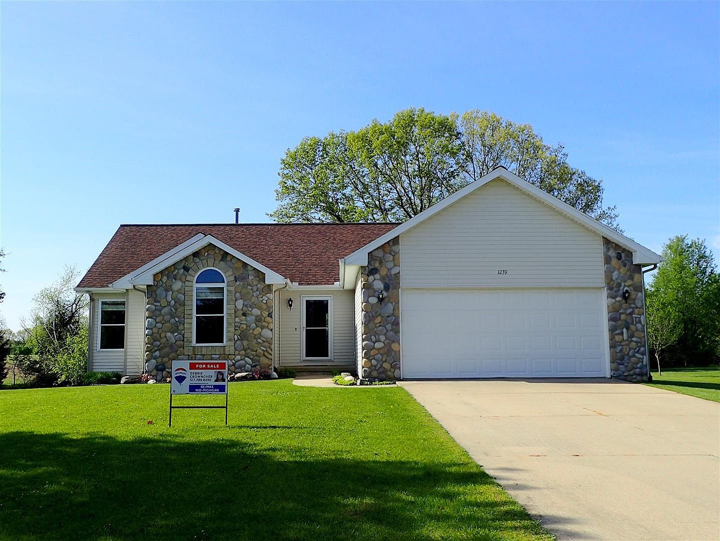 1239 Breezy Ln, Jackson, MI 49201 MLS 23015140 Zillow