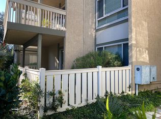 286 Oak Leaf Dr #16, Thousand Oaks, CA 91360