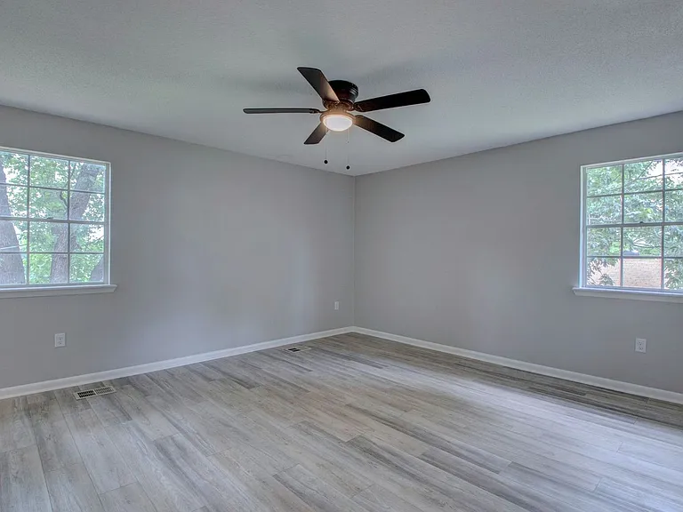 813 W A Ave 15_06152026