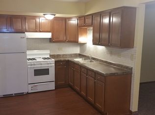 7800 Rutherford Ave APT 1S, Burbank, IL 60459