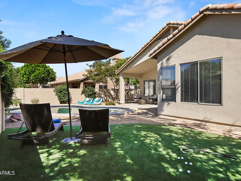 7435 E Rustling Pass — Photo 4