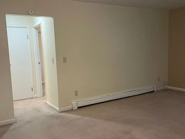 Cortland Court Apartments 333 — Photo 4