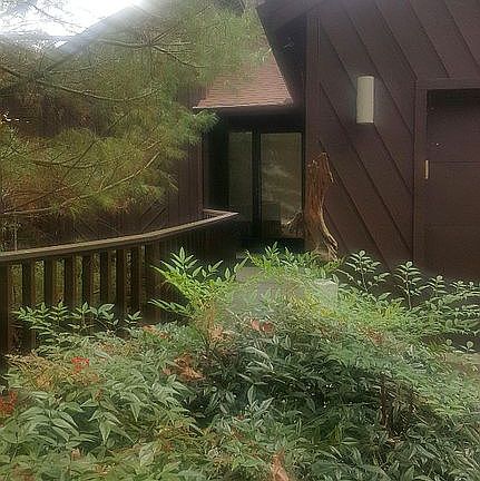 2nd image of 421 Valley Trace Dr