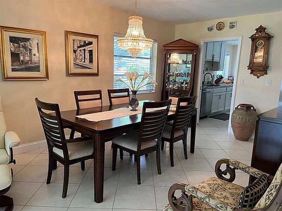 3rd image of 2340 SW 22nd Ave APT 317