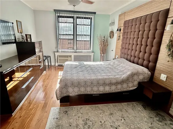 1213 Avenue Z image 10 of 27