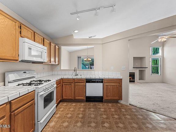 5th image of 1932 Shamrock Ave
