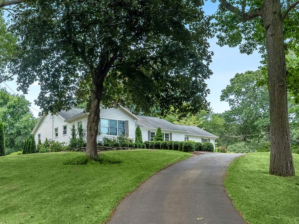 33 Yankee Peddler Path