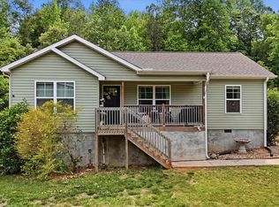 524 Secona Rd, Pickens, SC 29671