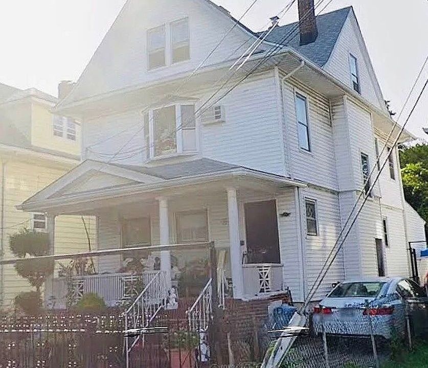 1st image of 161-51 86th Ave