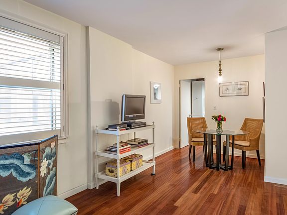 3rd image of 333 E 79th St APT 2U