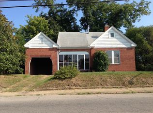 202 1st St, Lanett, AL 36863