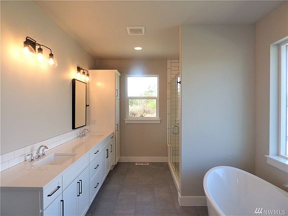 4th image of 5027 Copper Mill Ct NE