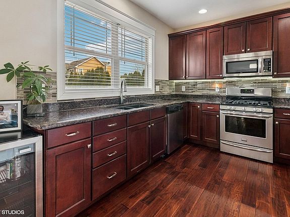 3rd image of 4402 Kilchurn Cir