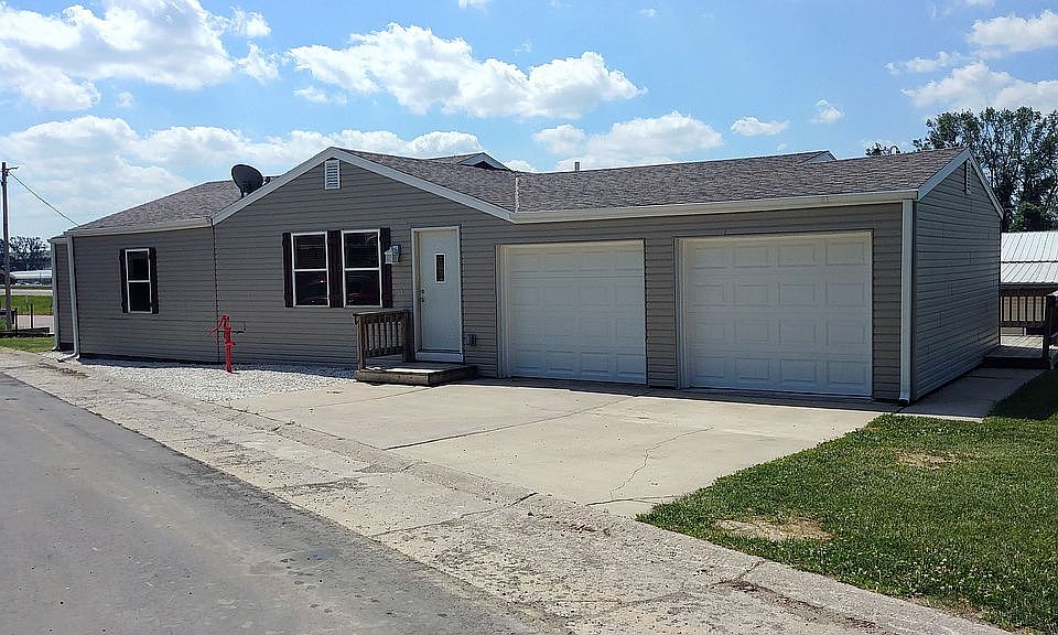 1st image of 510 West Dr