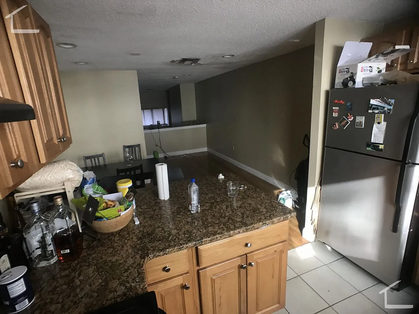 Charming 3 Bedroom-No Broker Fee — Photo 4