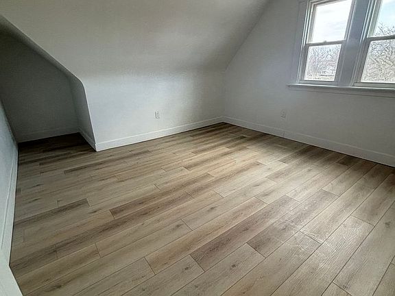 5th image of 1640 E 85th St #3