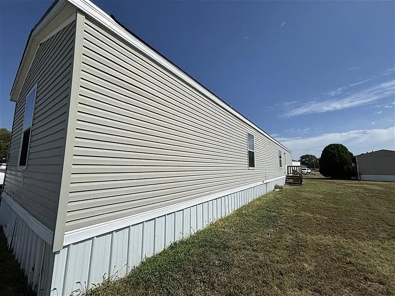 2nd image of 1010 Reservation Rd #G-17