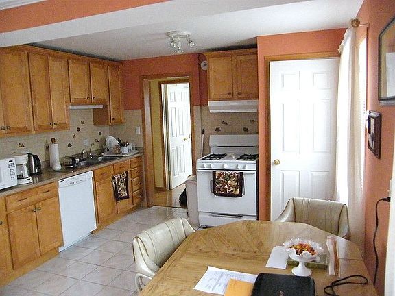 Bright and big kitchen