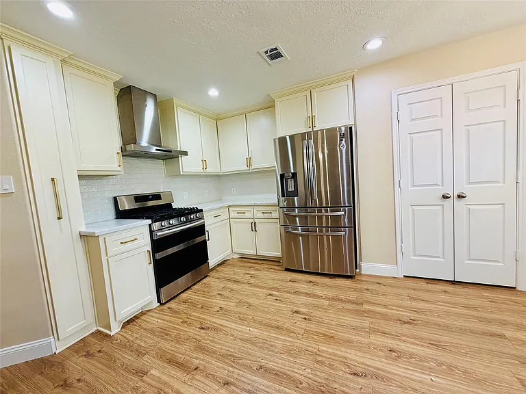 20515 Lantern Springs Ln — Photo 10