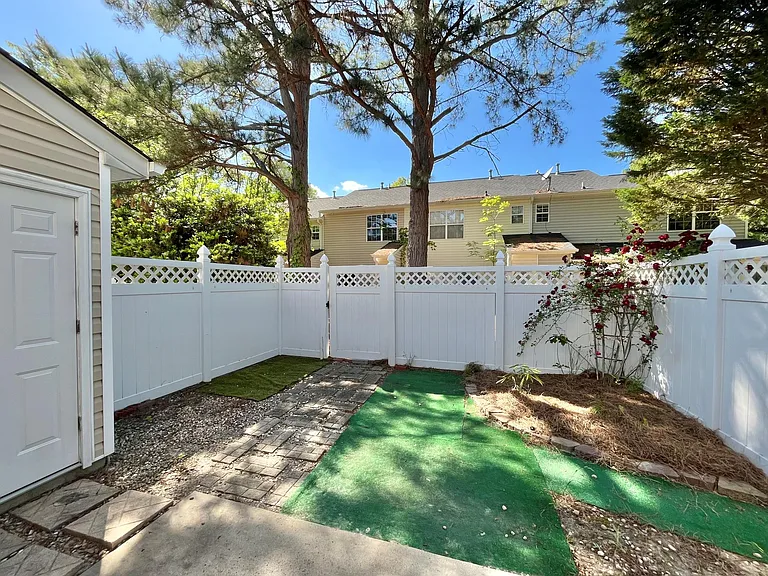 2025 McNeil Paper Ct — Photo 19