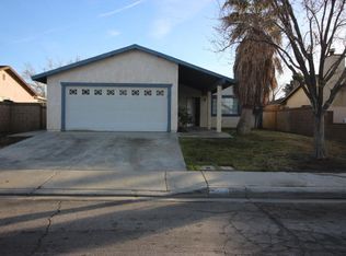 1106 Chagal Ave, Lancaster, CA 93535