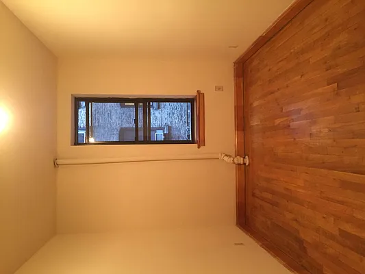 Rented by Landmark Resources | media 9