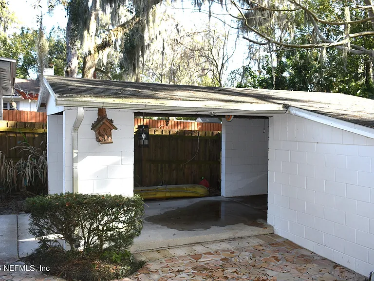 2836 Ionic Ave — Photo 28