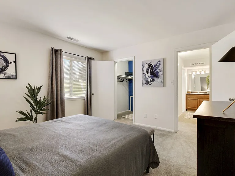Lighthouse at Twin Lakes Apartment Homes — Photo 9