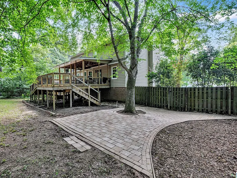 5501 Heath Row Dr — Photo 37