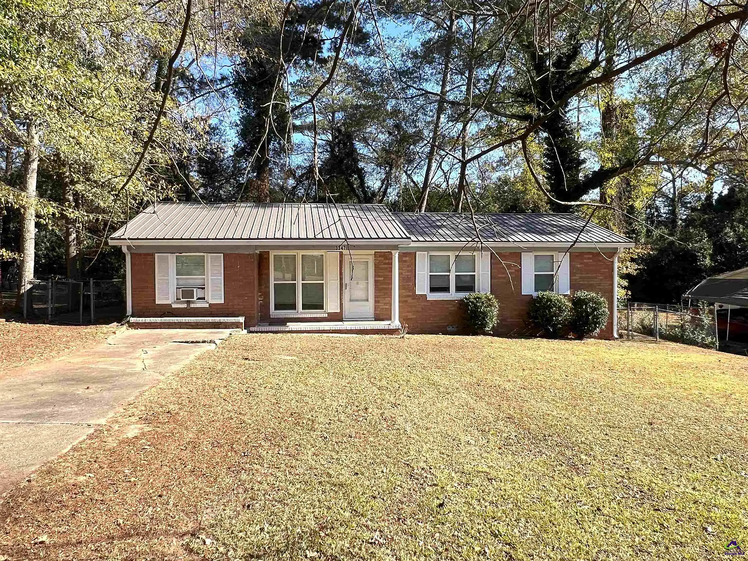 3347 Thunderbird Rd photo 1