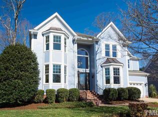 104 Leblanc Ct, Cary, NC 27513