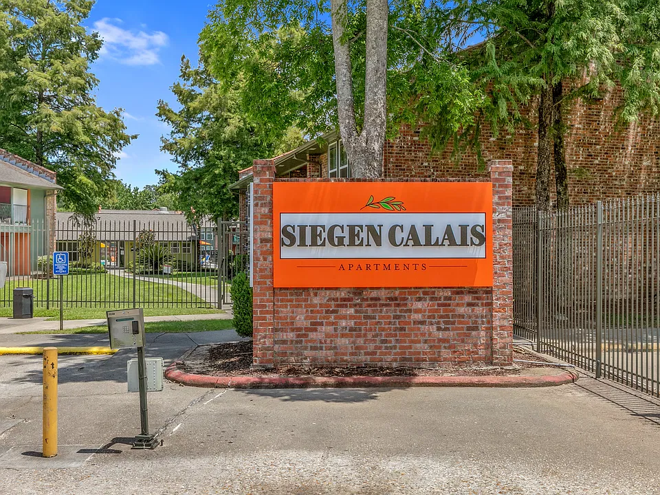 Siegen Calais Apartments