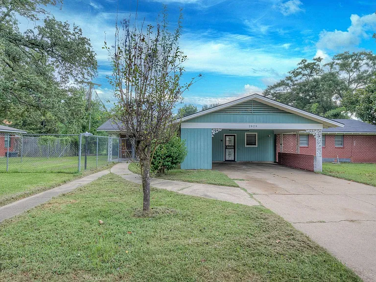 2829 Doles Pl — Photo 1