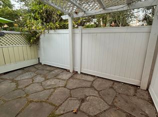 22 N Voluntario St APT D, Santa Barbara, CA 93103