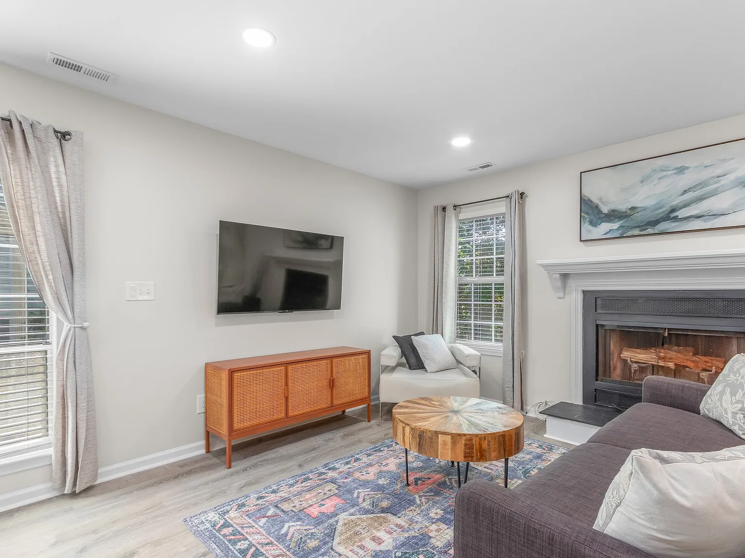 2 bed, 2.5 bath, 1254 sqft, $3,000 — Photo 2