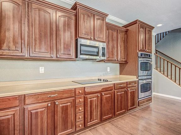 5th image of 2641 N 149th Ave